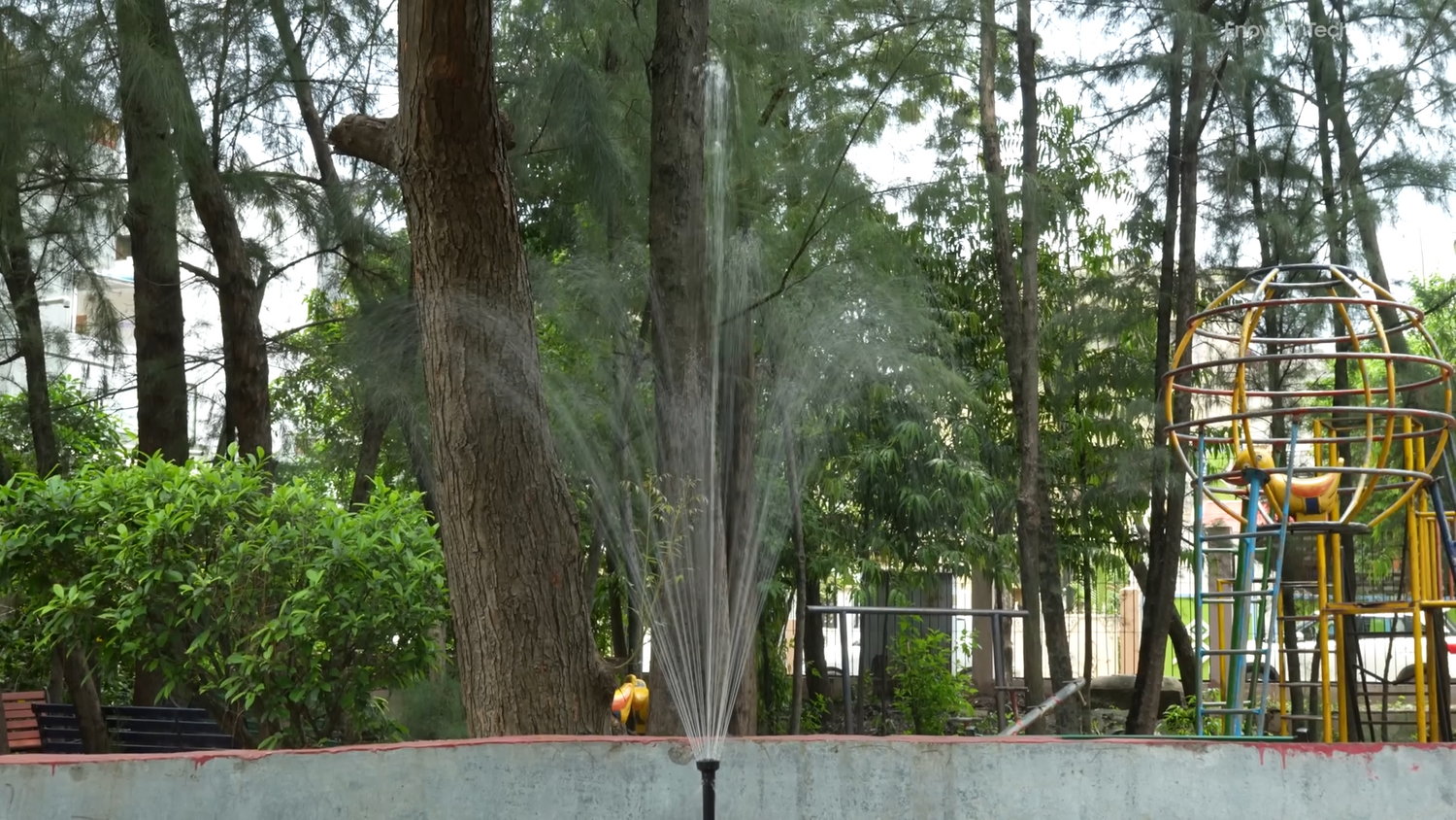 Creating a Wildlife-Friendly Environment With Poposoap Solar Garden Fountain