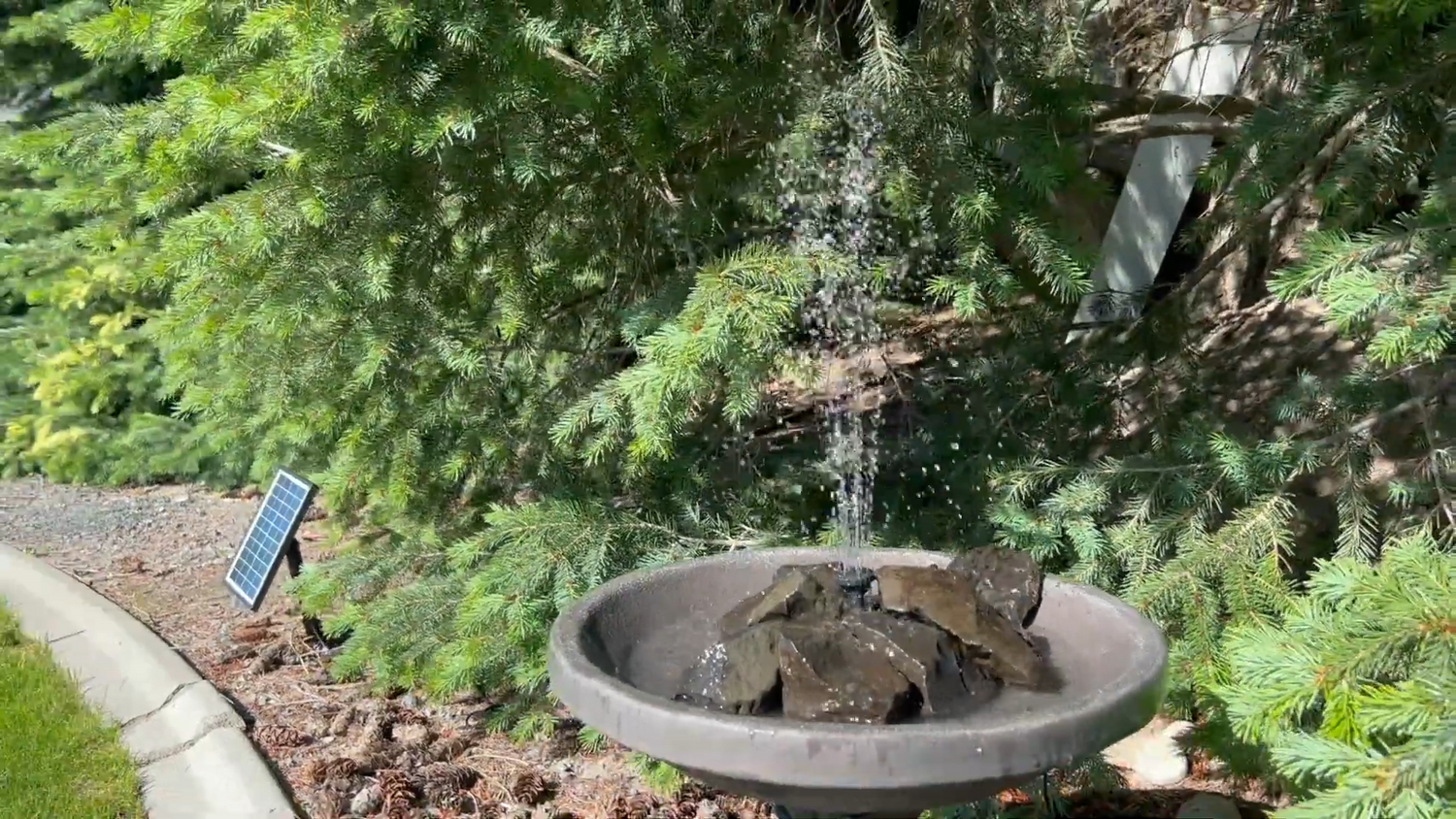 How Can Poposoap Solar Powered Water Pump Save Energy and Reduce Carbon Emissions?