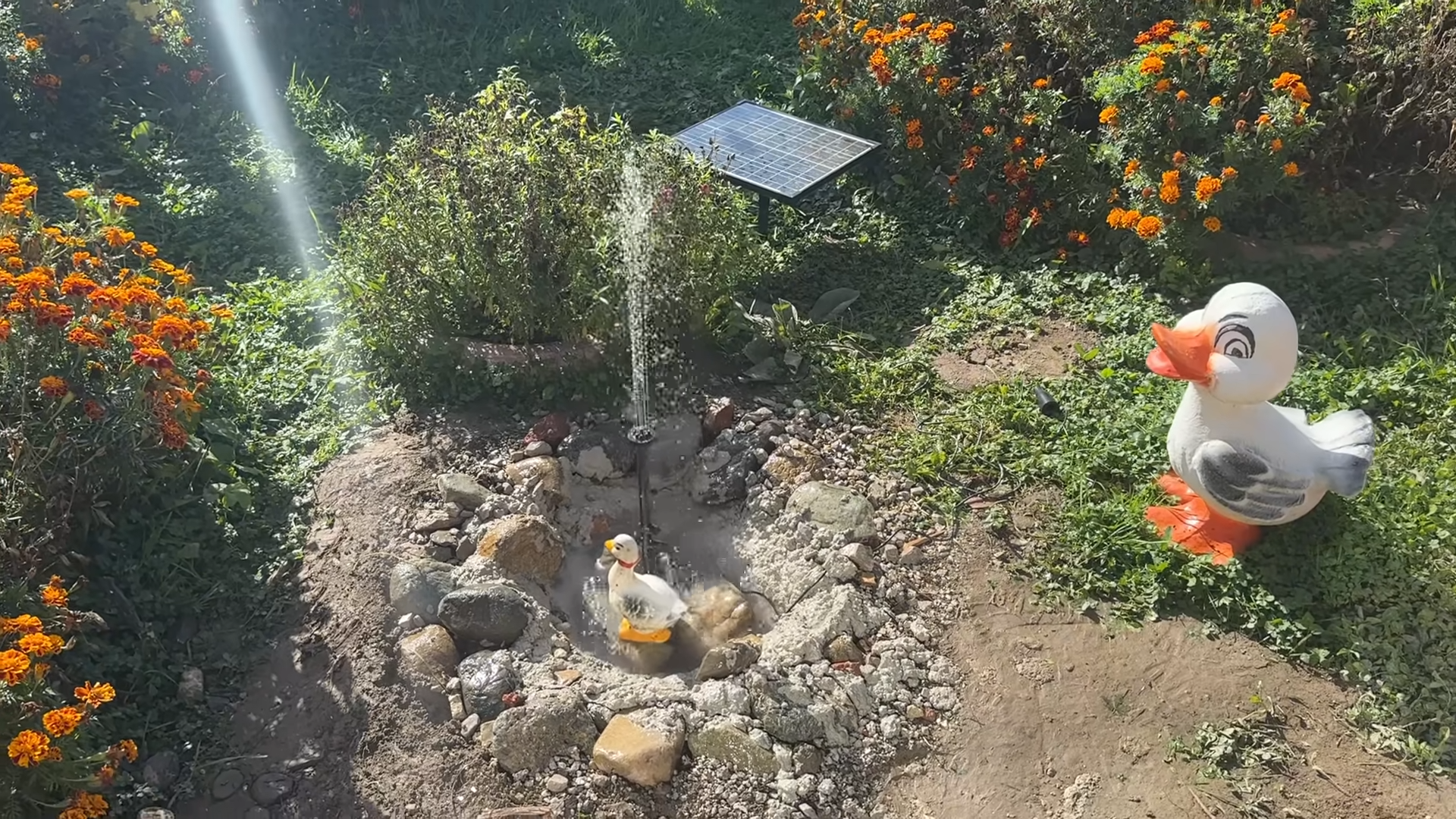 How to Construct a Water Fountain That Uses No Electricity