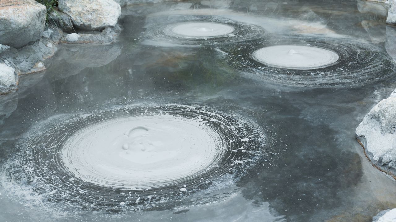 How Long Can My Pond Stay Frozen Before the Fish Are at Risk?