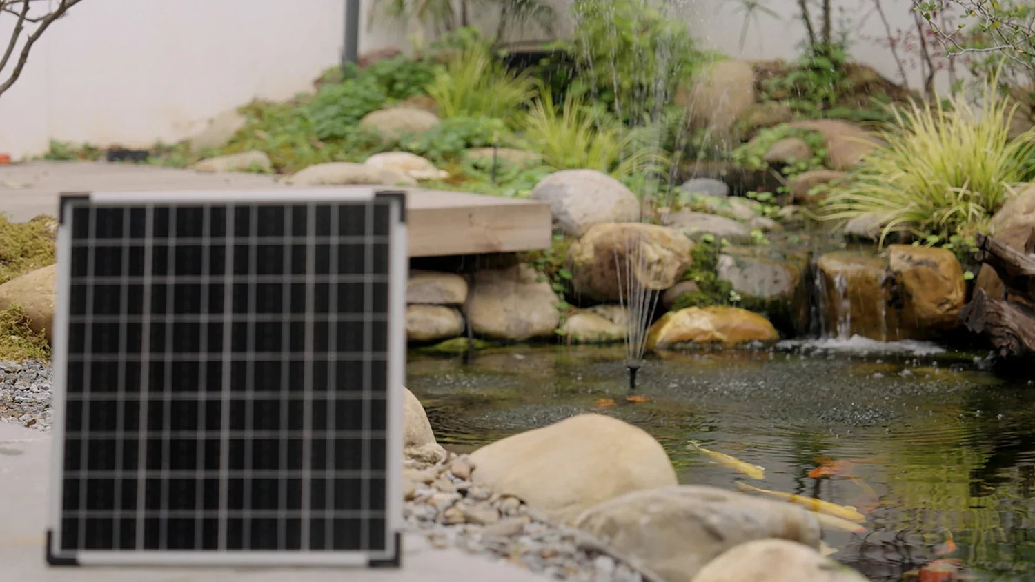 to choose a solar pump fountain